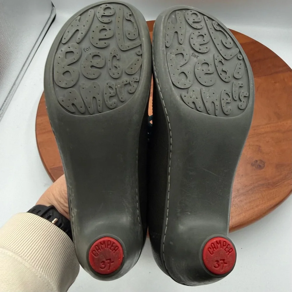 Camper‎ Beginner Heels Dark Gray Leather Elastic Mary Jane Pumps Womens 7 Twee